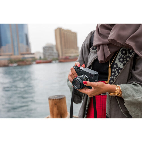 Leica Summilux-M 50mm f/1.4 ASPH. Lens