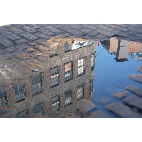 Fujifilm Fujinon XF 35mm f/2 R WR Lens (Black)