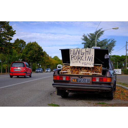 Fujifilm Fujinon XF 35mm f/2 R WR Lens (Silver)