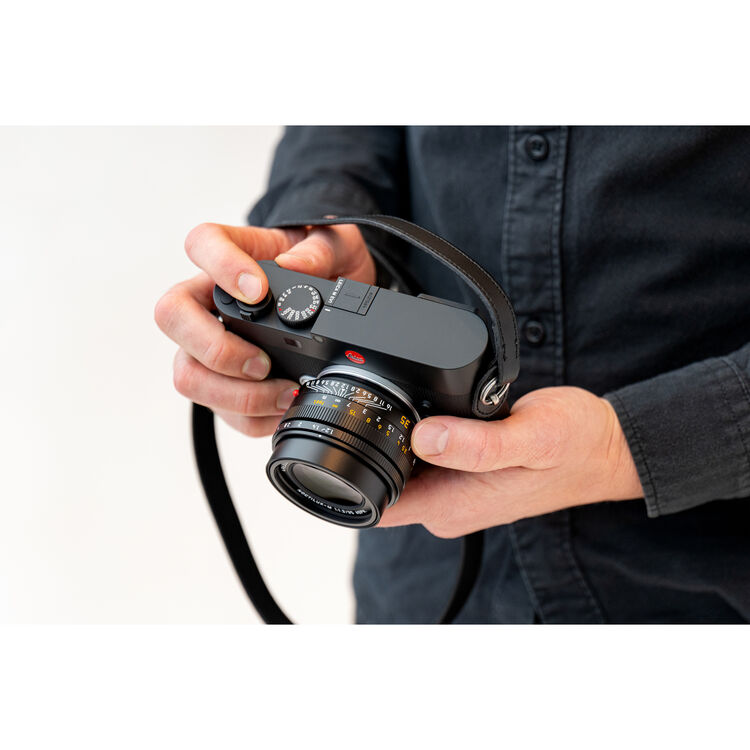 Leica Noctilux-M 35 f/1.2 ASPH. (Black Anodized Finish)