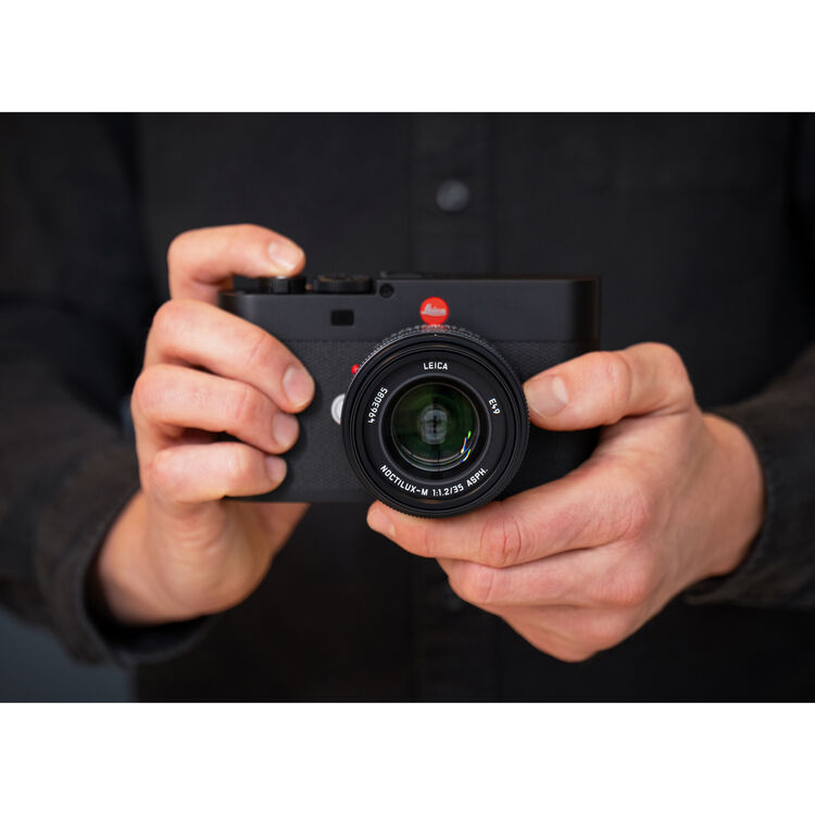 Leica Noctilux-M 35 f/1.2 ASPH. (Black Anodized Finish)