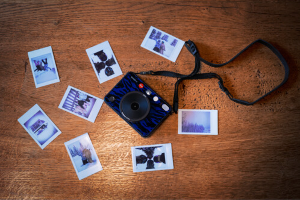 Leica SOFORT 2 Burton Edition Instant Camera (Jake Blue)