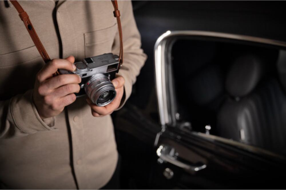 Leica Summilux-M 50 f/1.4, Silver Chrome Finish