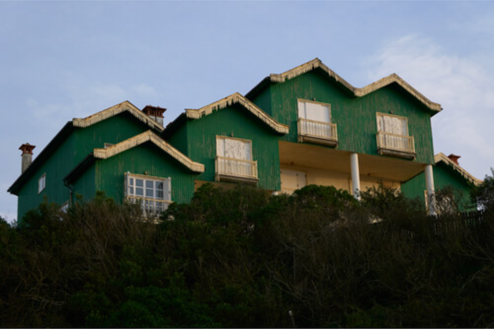 Sigma 16-300mm f/3.5-6.7 DC OS Contemporary Lens (Canon RF)