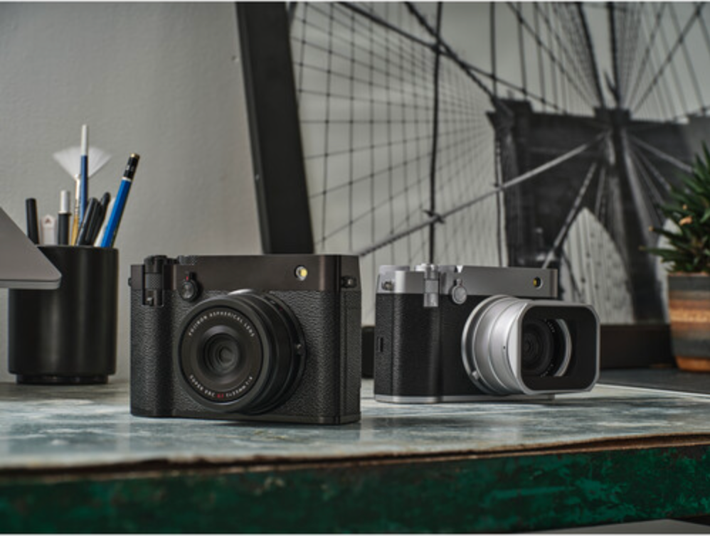 FUJIFILM GFX100RF Mirrorless Digital Camera (Black)