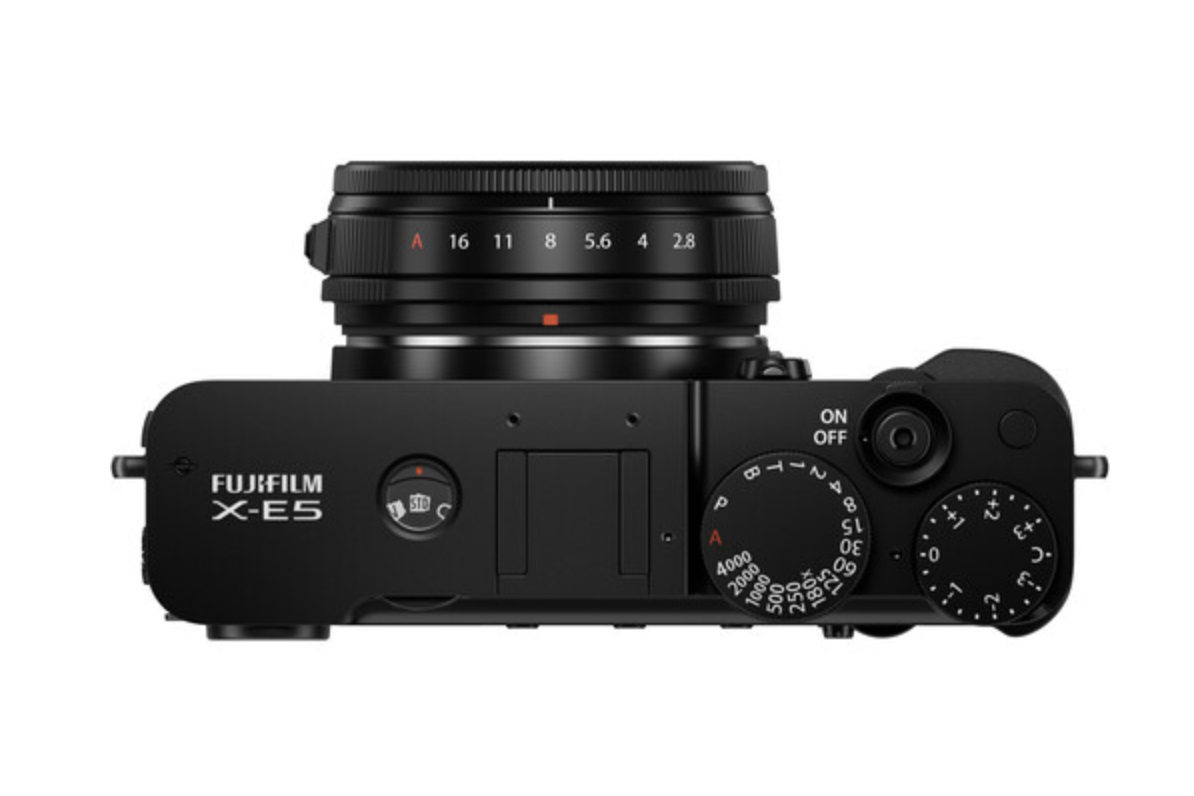 FUJIFILM X-E5 Body with XF23mmF2.8 R WR Lens Kit (Black)