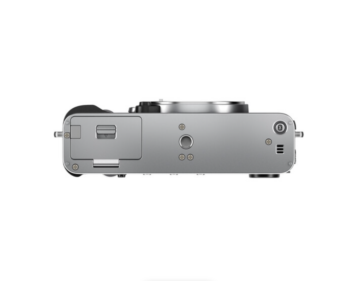 FUJIFILM X-E5 Body with XF23mmF2.8 R WR Lens Kit (Silver)
