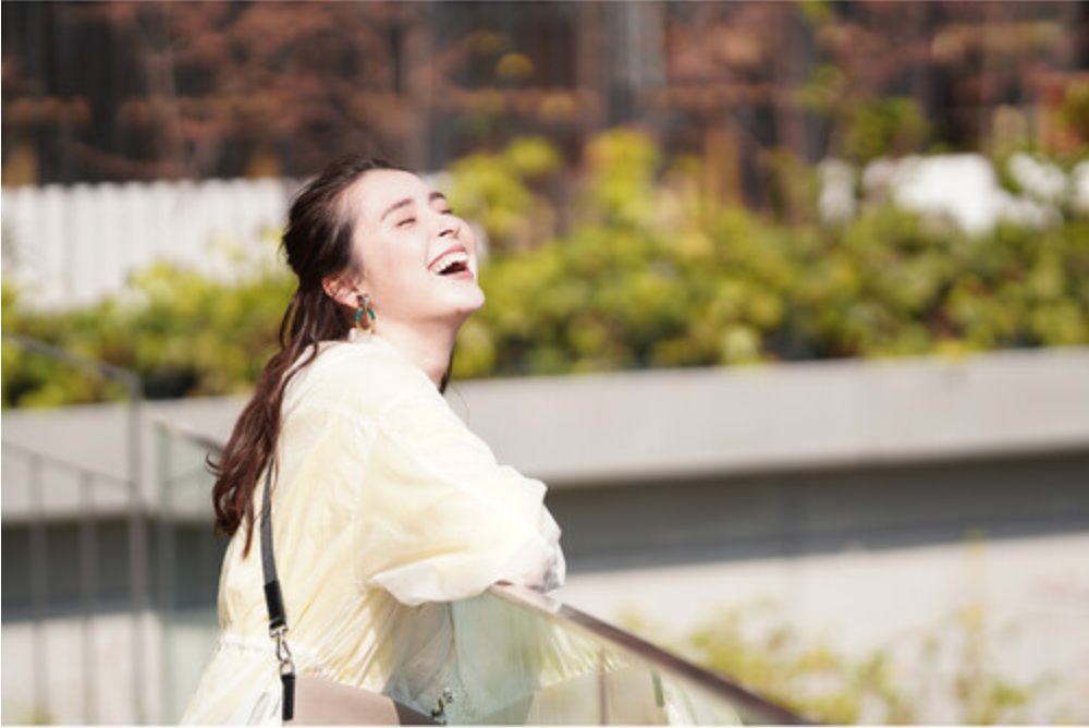 Sony ZV-E10 Mirrorless Camera with 16-50mm f/3.5-5.6 II Lens (White)