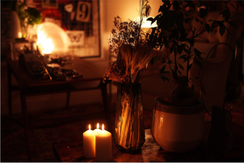 Sony ZV-E10 Mirrorless Camera with 16-50mm f/3.5-5.6 II Lens (White)