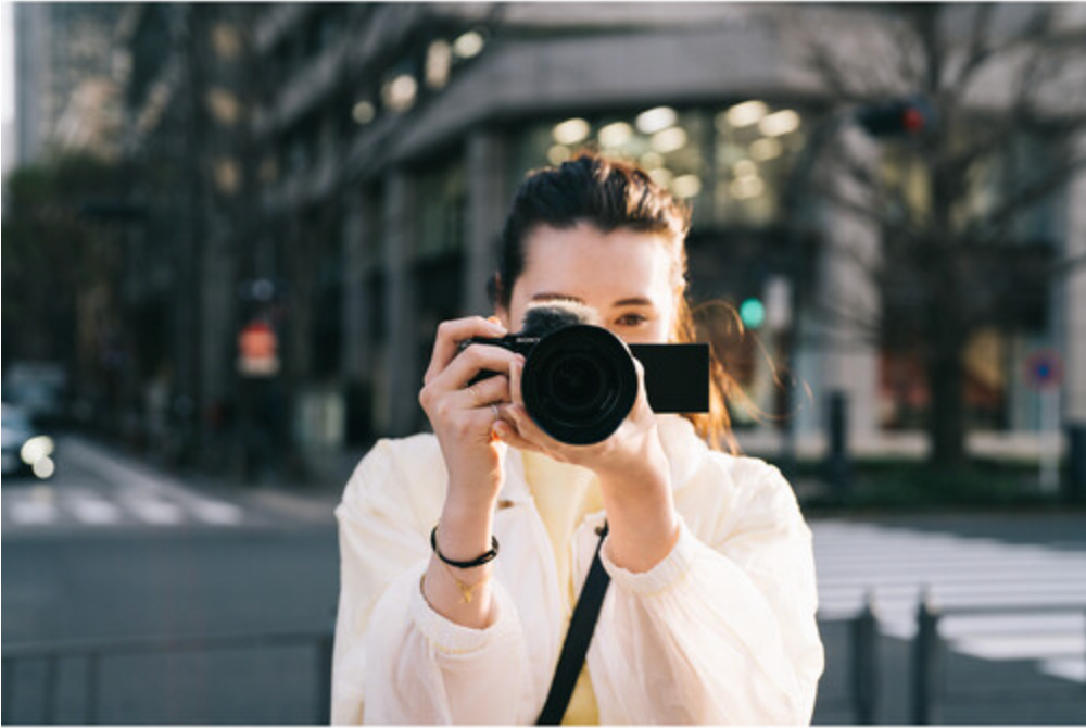 Sony ZV-E10 Mirrorless Camera with 16-50mm f/3.5-5.6 II Lens (Black)