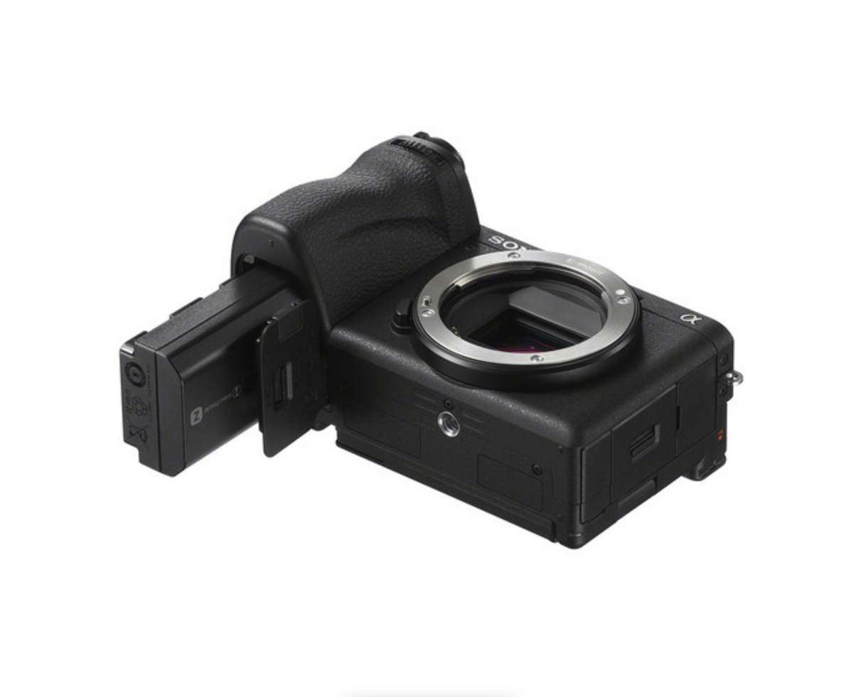 Sony a6700 Mirrorless Camera with 16-50mm f/3.5-5.6 II Lens