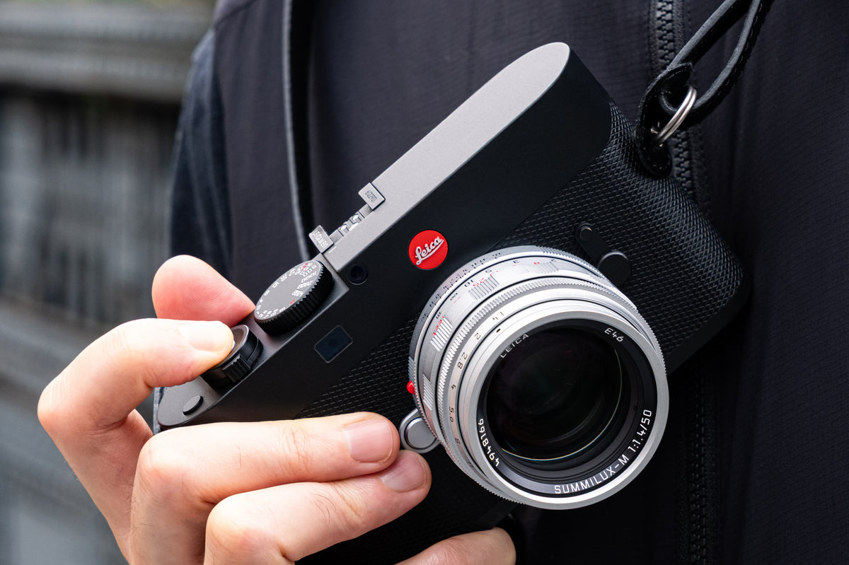 Leica M EV1 Mirrorless Camera with Summilux-M 50mm f/1.4 Lens