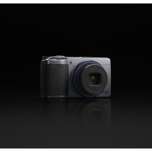 RICOH GR DIGITAL ブルー Amazon | RICOH GR Digital1周年記念モデル GR Digital1周年記念