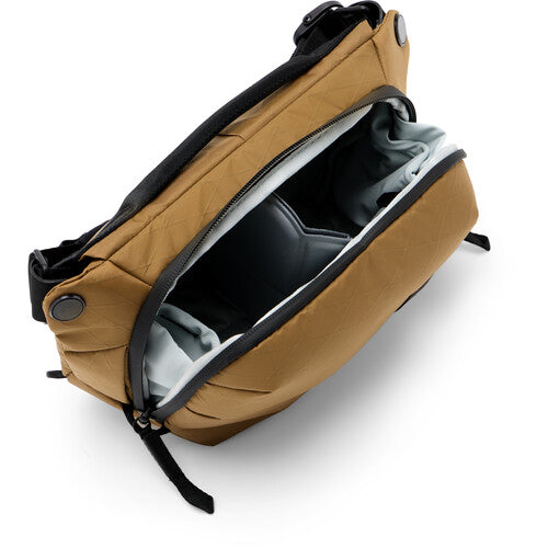 Peak Design Everyday Sling 3L v2 Coyote