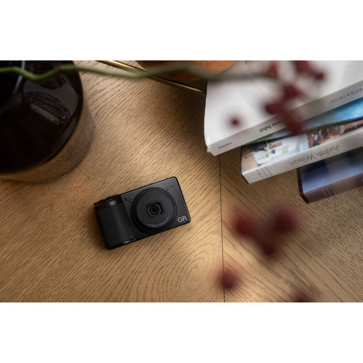 Ricoh GR IV HDF Digital Camera – Nelson Photo & Video
