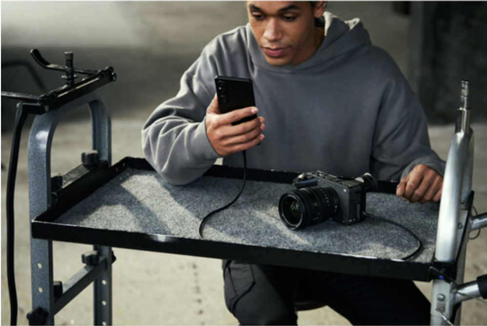 Sony FX2 Digital Cinema Camera with XLR Handle Unit