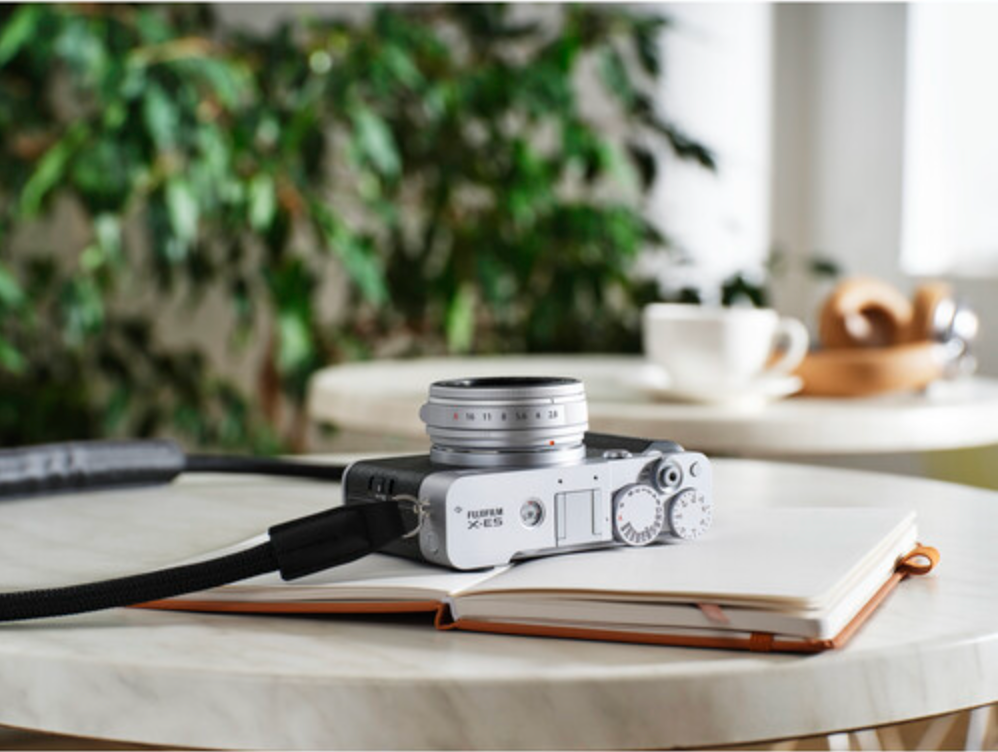 FUJIFILM X-E5 Body with XF23mmF2.8 R WR Lens Kit (Black)