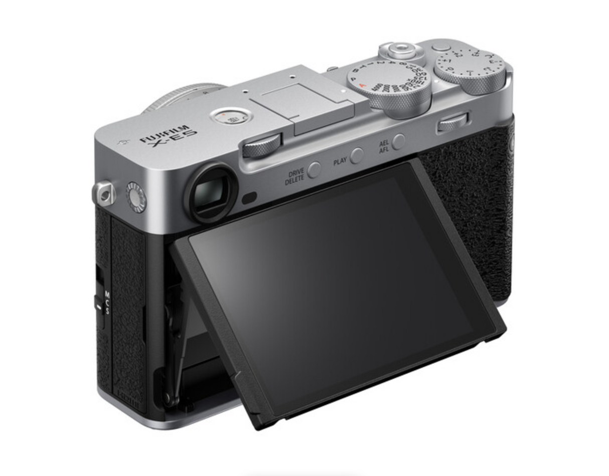 FUJIFILM X-E5 Body with XF23mmF2.8 R WR Lens Kit (Silver)